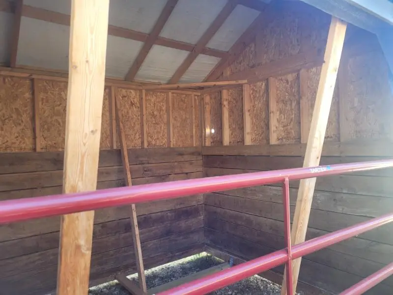 10 x 18 Horse Barn