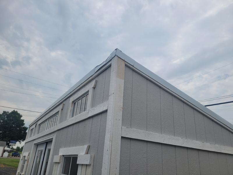 10×20 Studio